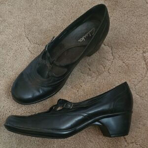 Clarks Women's Black Leather Heels